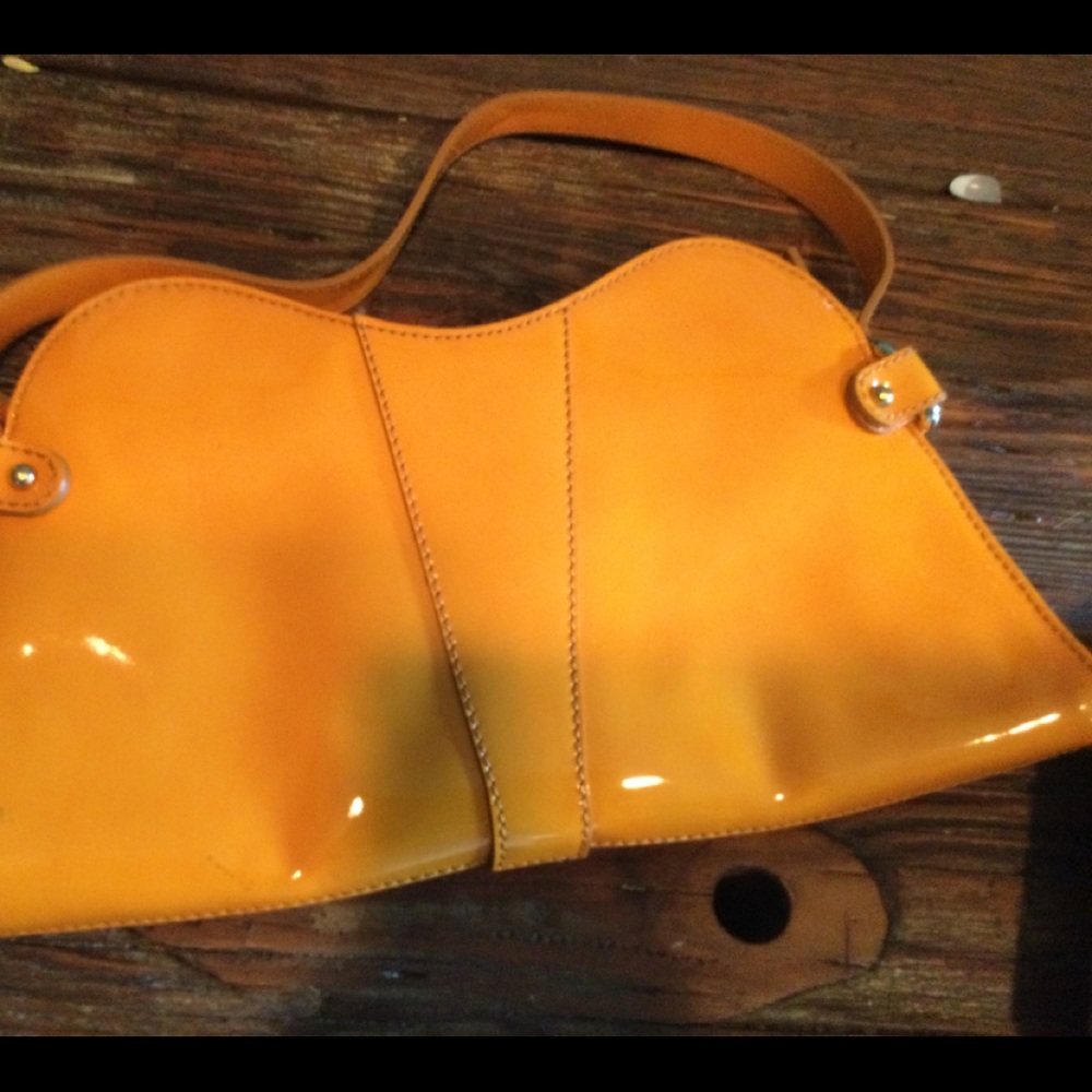 Classy yellow patent shoulder bag